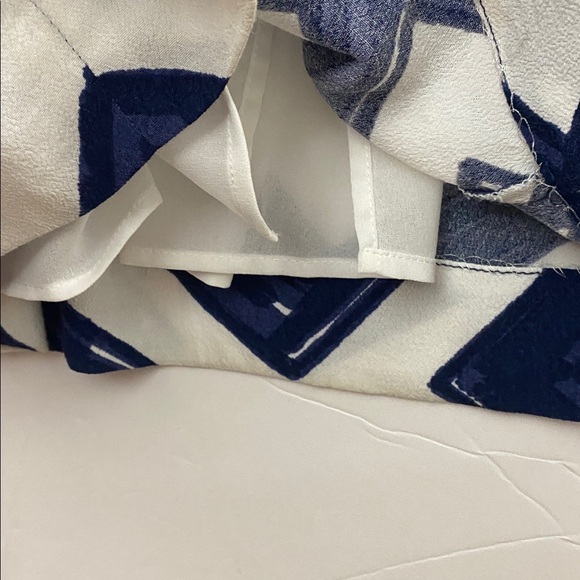 Vineyard Vines Diamond print Maxi dress. - Picture 11 of 14